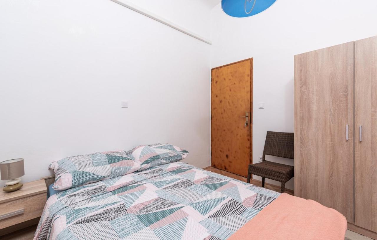 Fatoric Rooms Porec Bagian luar foto